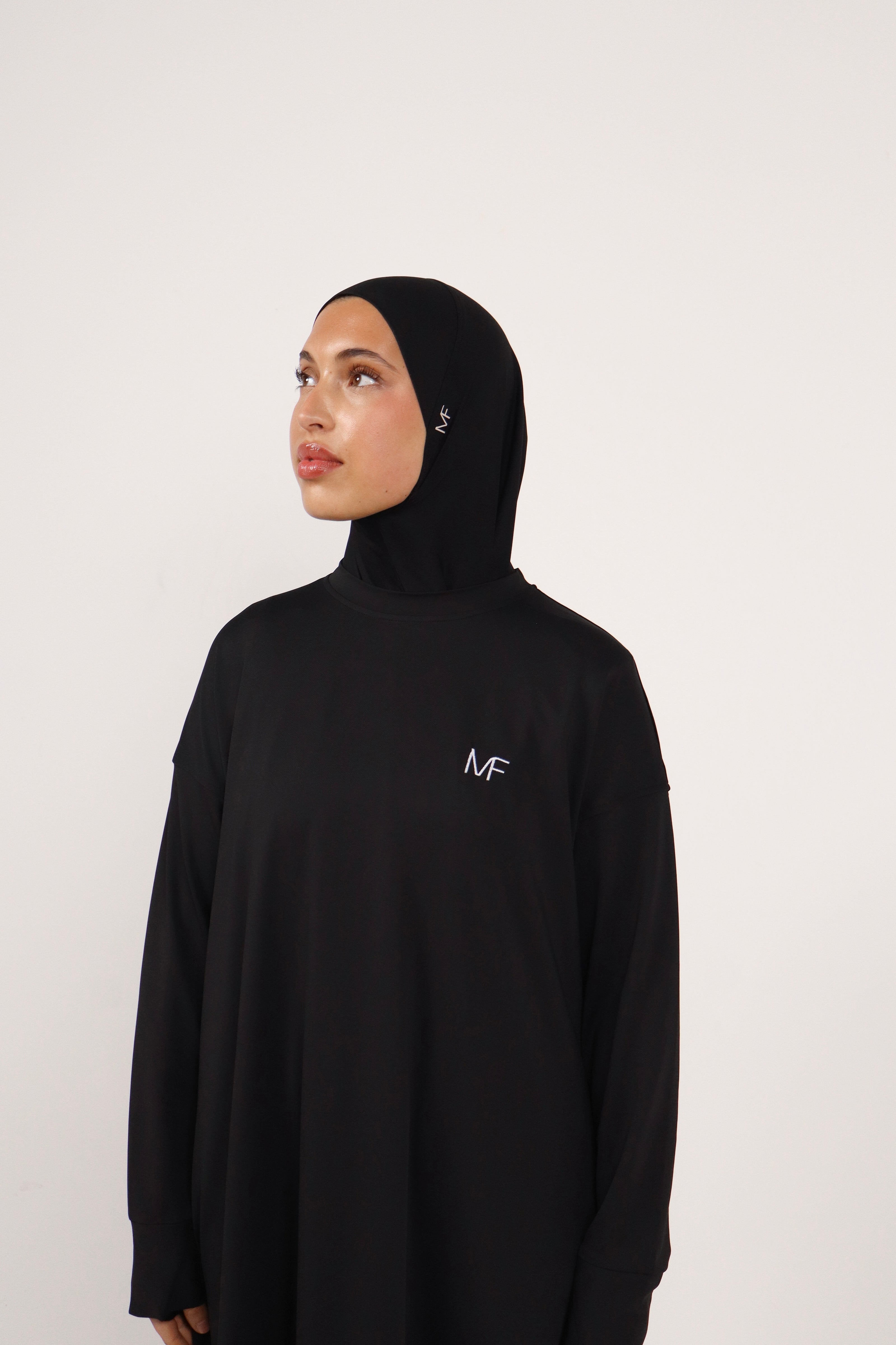 Modest Sports Shirt - Longline - Black