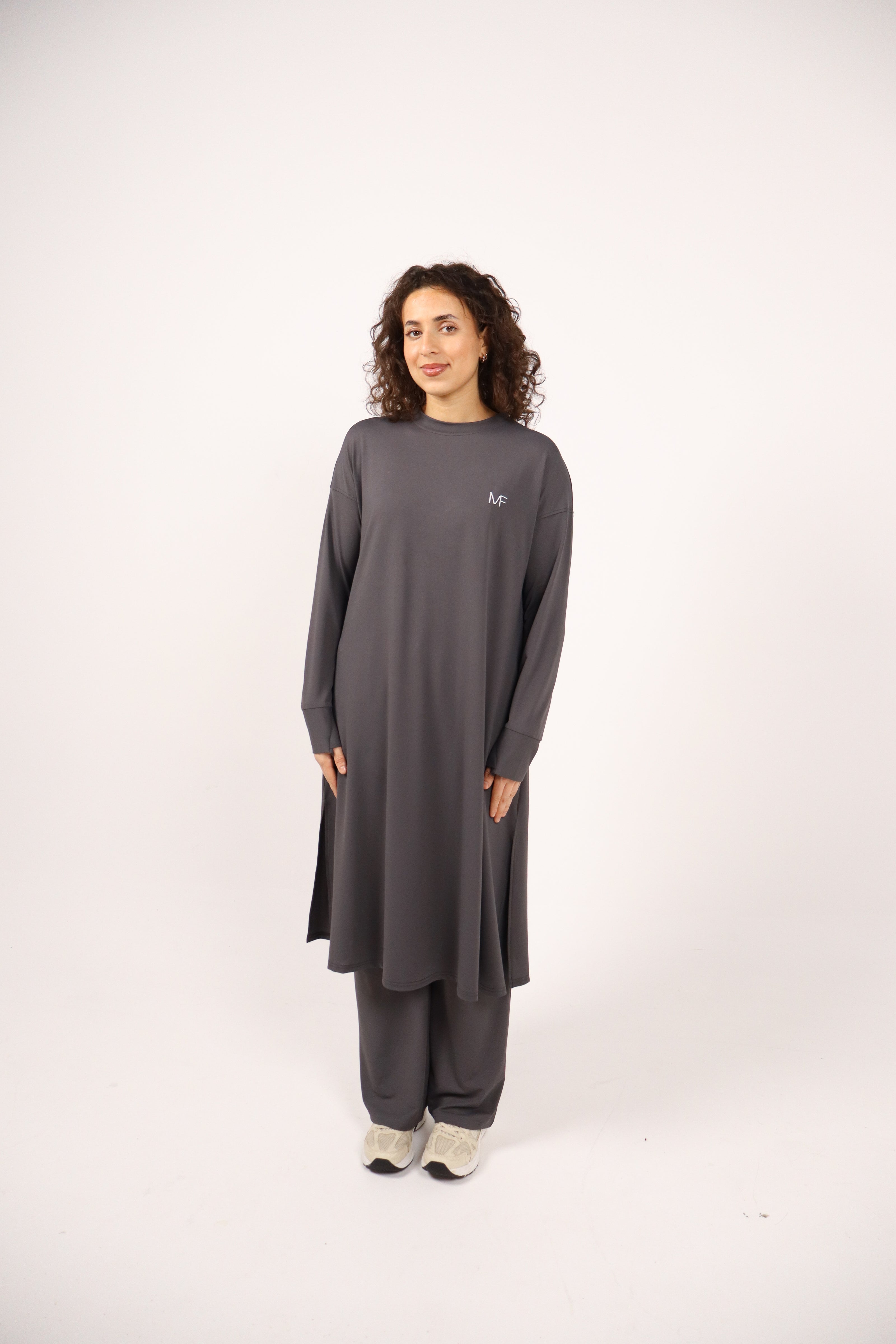 Modest Sports Shirt - Longline - Dark Grey