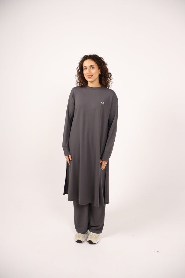 Modest Sports Shirt - Longline - Dark Grey