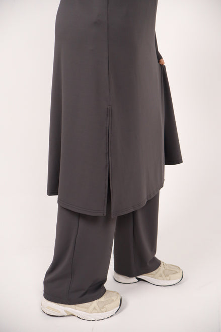 Modest Sports Shirt - Longline - Dark Grey