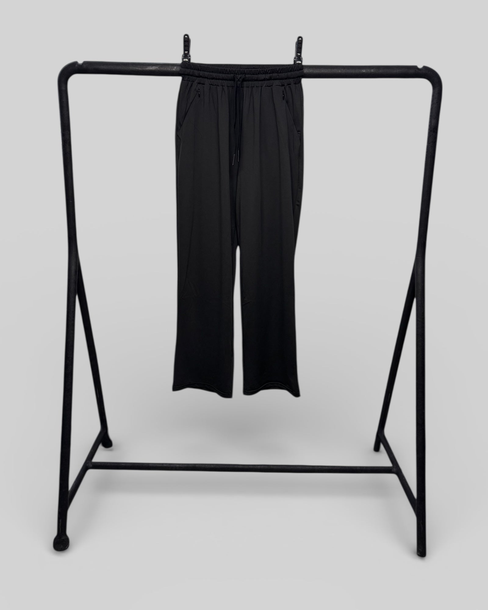 Wide Joggers - Black