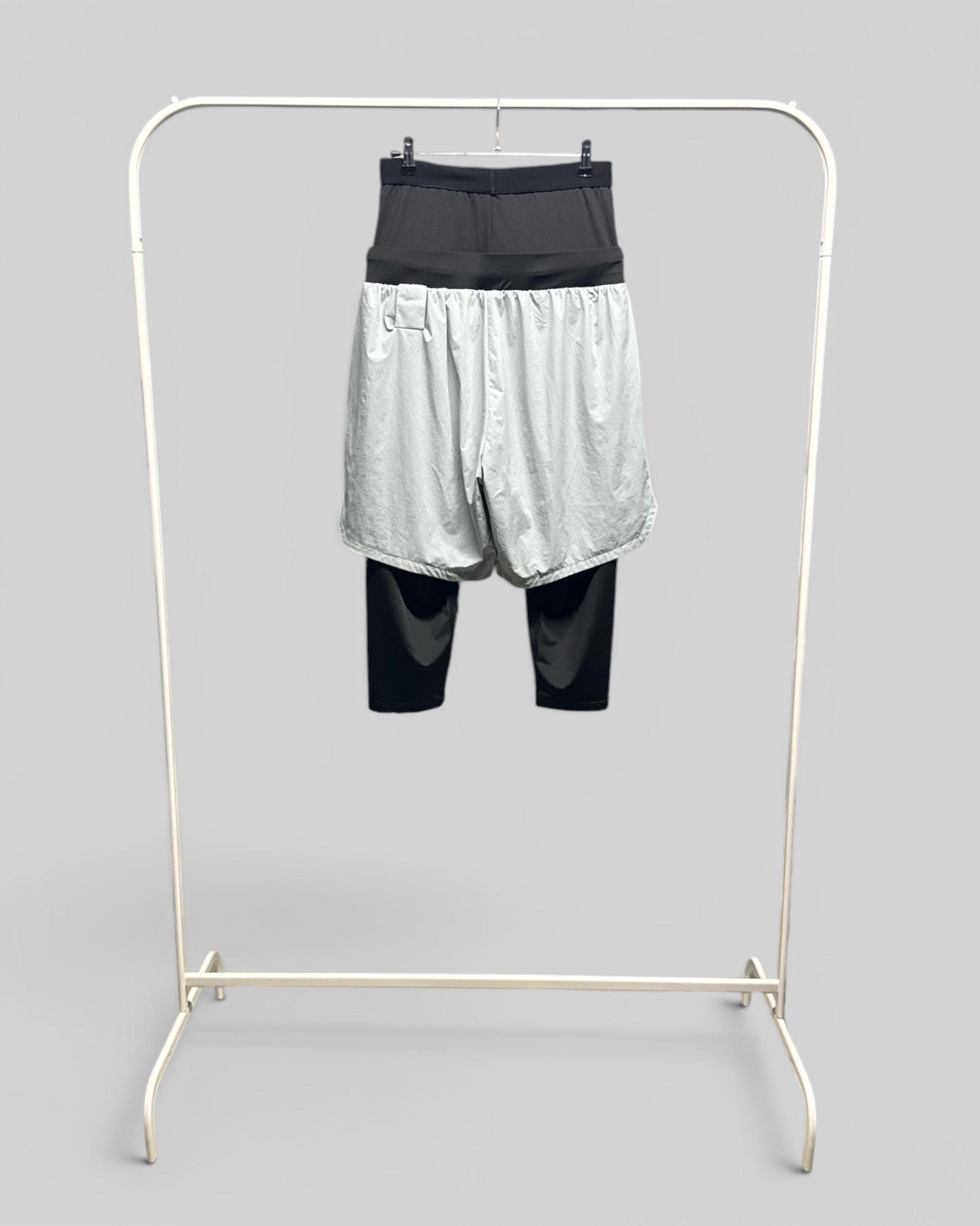 Awrah Shorts - Grey