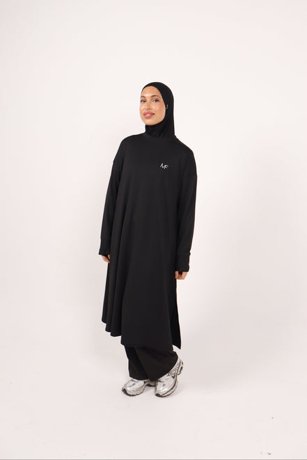 Modest Sports Shirt - Longline - Black